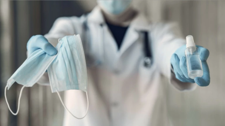 H3N2 Outbreak : मास्क पुन्हा वापरावा लागणार, जाणून घ्या सरकारचे नवे आदेश H3N2 Outbreak : मास्क पुन्हा वापरावा लागणार, जाणून घ्या सरकारचे नवे आदेश