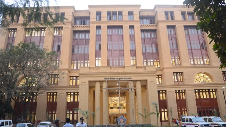 मुंबईत IPS आणि SPS अधिकाऱ्यांच्या बदल्या मुंबईत IPS आणि SPS अधिकाऱ्यांच्या बदल्या