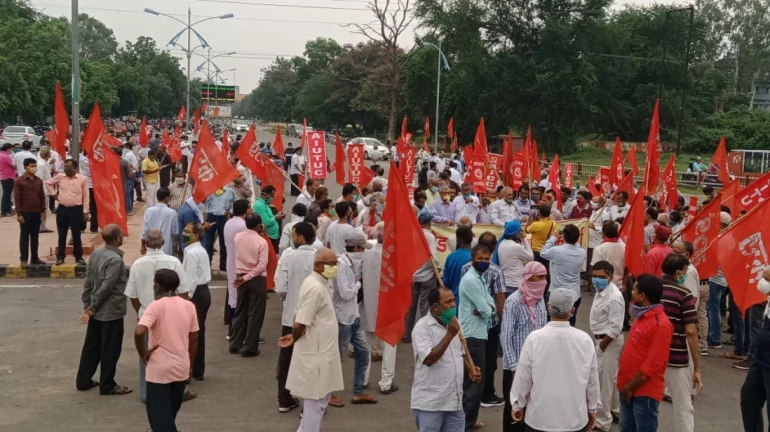 Privatising Indian Railways "anti-national": CITU slams Narendra Modi government Privatising Indian Railways "anti-national": CITU slams Narendra Modi government