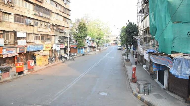 दादरमधील ९७ इमारतींमध्ये कडक लॉकडाऊन दादरमधील ९७ इमारतींमध्ये कडक लॉकडाऊन