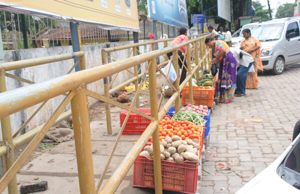 मुंबई-  सब्जियों के दाम में आई कमी
