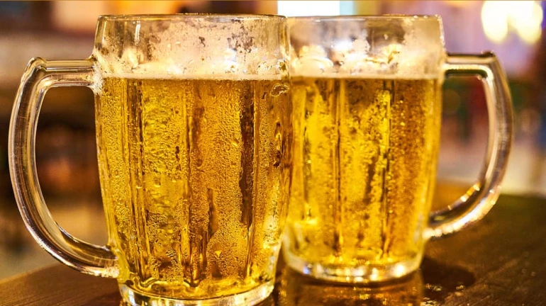 Take action against illegal hotels, pubs, dance bars: Thane Police Commissioner Ashutosh Dumbre Take action against illegal hotels, pubs, dance bars: Thane Police Commissioner Ashutosh Dumbre