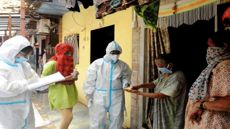 धारावी कोरोनामुक्तीकडे, अवघे 'इतके' आहेत अॅक्टिव रुग्ण धारावी कोरोनामुक्तीकडे, अवघे 'इतके' आहेत अॅक्टिव रुग्ण