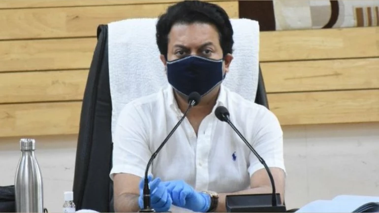 medical exam: मेडिकलच्या विद्यार्थ्यांना इंटर्नशीप नाहीच, राज्य सरकार मांडणार बाजू medical exam: मेडिकलच्या विद्यार्थ्यांना इंटर्नशीप नाहीच, राज्य सरकार मांडणार बाजू