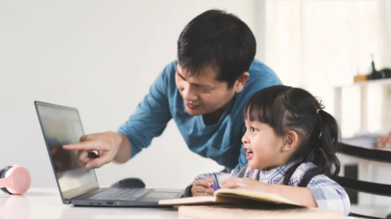 शाळांना दिवाळी सुट्टी फक्त ५ दिवस, विद्यार्थी-पालकांमध्ये नाराजी शाळांना दिवाळी सुट्टी फक्त ५ दिवस, विद्यार्थी-पालकांमध्ये नाराजी