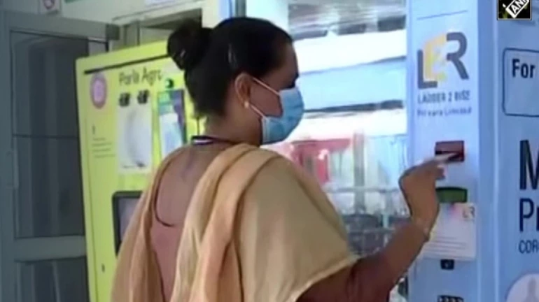 Vending machines for face masks, sanitizers and gloves at Dadar railway station Vending machines for face masks, sanitizers and gloves at Dadar railway station