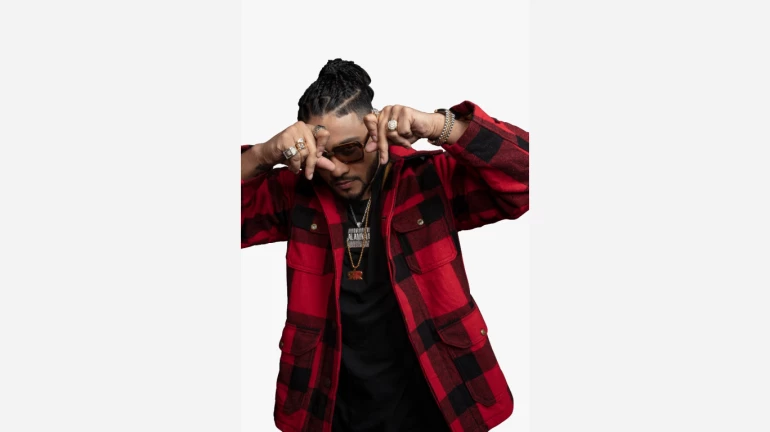 सोनी म्यूजिक इंडिया ने आइकॉनिक रैपर रफ़्तार और इंडी लेबल कलमकार के साथ साइन किया एक्सक्लूसिव रिकॉर्डिंग एग्रीमेंट्स सोनी म्यूजिक इंडिया ने आइकॉनिक रैपर रफ़्तार और इंडी लेबल कलमकार के साथ साइन किया एक्सक्लूसिव रिकॉर्डिंग एग्रीमेंट्स