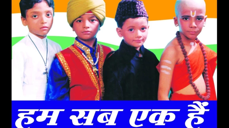 While distributing ration-kits at Dharavi, Hum Sab Ek Hain spreads the message of communal harmony While distributing ration-kits at Dharavi, Hum Sab Ek Hain spreads the message of communal harmony