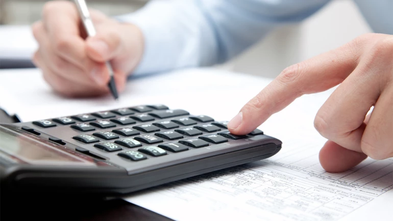 Safeguard your earnings with a Bajaj Finance Fixed Deposit Safeguard your earnings with a Bajaj Finance Fixed Deposit