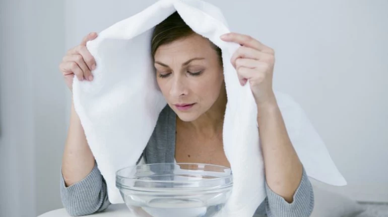 वाफ घेतल्याने कोरोनाचा धोका कमी, सेव्हन हिल्स रुग्णालयाच्या अभ्यासात दावा वाफ घेतल्याने कोरोनाचा धोका कमी, सेव्हन हिल्स रुग्णालयाच्या अभ्यासात दावा