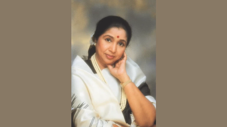 Asha Bhosle bags Lata Deenanath Mangeshkar Award; Pankaj Udas, Vidya Balan also honoured Asha Bhosle bags Lata Deenanath Mangeshkar Award; Pankaj Udas, Vidya Balan also honoured