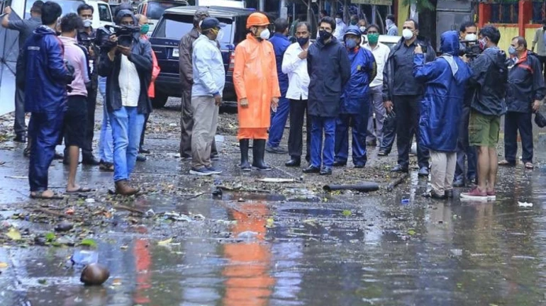 Mumbai Rains: Aaditya Thackeray visits waterlogged areas Mumbai Rains: Aaditya Thackeray visits waterlogged areas