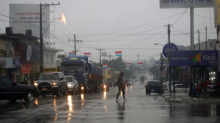 भारी बारिश के चलते ऐतिहासिक इमारतों में घुसा पानी भारी बारिश के चलते ऐतिहासिक इमारतों में घुसा पानी