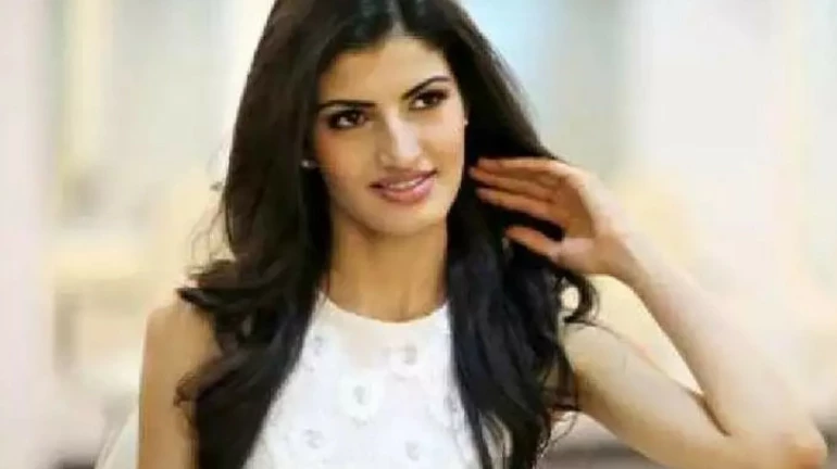 'या' अभिनेत्रीच्या नावाने सोशल मिडियावर २० बनावट अकाउंट सापडले 'या' अभिनेत्रीच्या नावाने सोशल मिडियावर २० बनावट अकाउंट सापडले