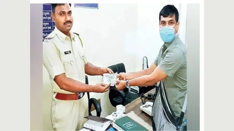 Lost wallet in Mumbai locals returned to owner after 14 years