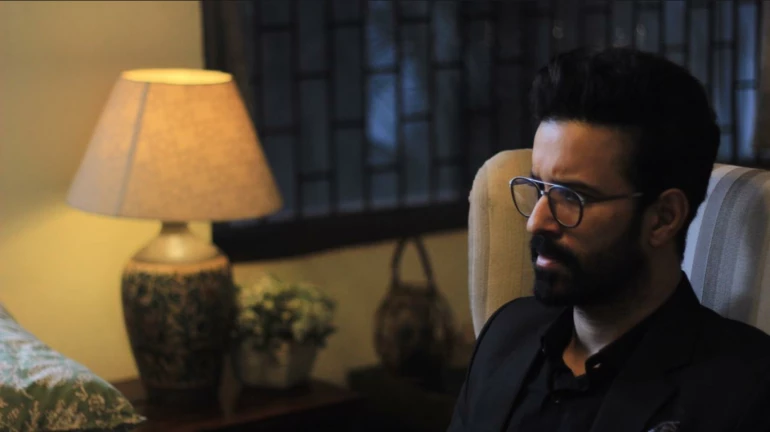 Aamir Ali to make his digital debut with ZEE5's 'Naxalbari' Aamir Ali to make his digital debut with ZEE5's 'Naxalbari'