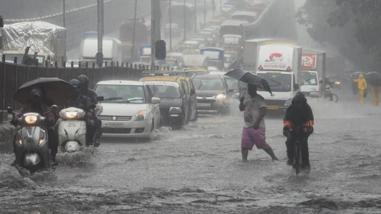 Heavy rains and waterlogging reported on Monday afternoon Heavy rains and waterlogging reported on Monday afternoon
