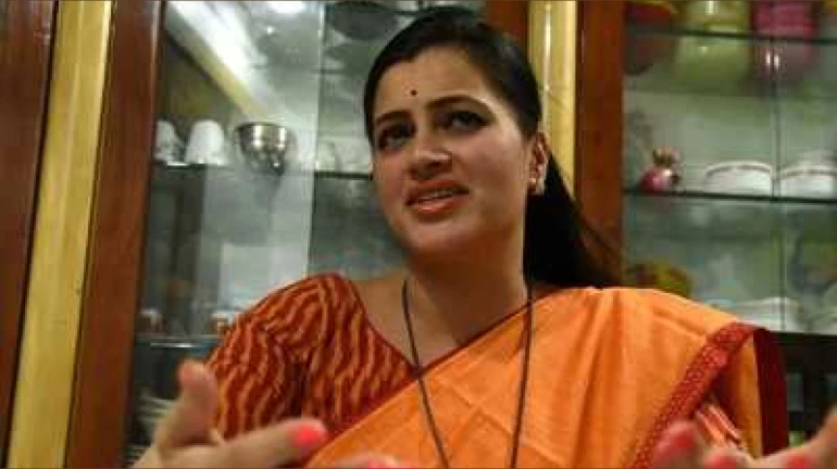 नवनीत राणांशी संबंधित अहवाल राज्य सरकारकडे सुपुर्द, धक्कादायक माहिती उघड नवनीत राणांशी संबंधित अहवाल राज्य सरकारकडे सुपुर्द, धक्कादायक माहिती उघड