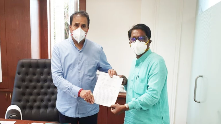 अर्णब गोस्वामीवर कारवाई करा, शिवसेना खासदाराची गृहमंत्र्यांकडे मागणी अर्णब गोस्वामीवर कारवाई करा, शिवसेना खासदाराची गृहमंत्र्यांकडे मागणी