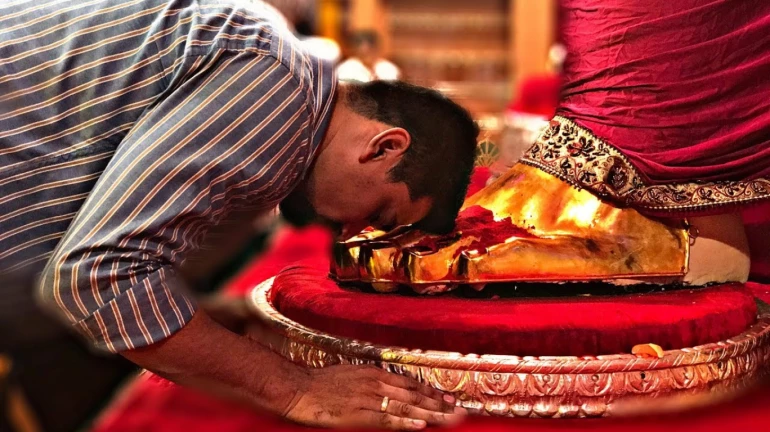 Ganpati festival 2020 यंदा नातेवाईकांना गणपतीच्या दर्शनाला नो एन्ट्री Ganpati festival 2020 यंदा नातेवाईकांना गणपतीच्या दर्शनाला नो एन्ट्री