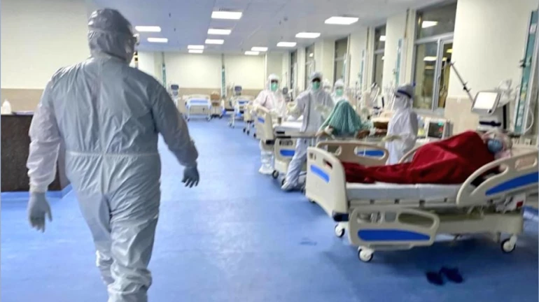 १६ रुग्णालयांवर केडीएमसीची कारवाई, कोरोना रुग्णांकडून अधिक बिल आकारलं १६ रुग्णालयांवर केडीएमसीची कारवाई, कोरोना रुग्णांकडून अधिक बिल आकारलं