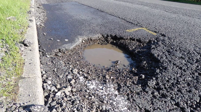 Mumbai: BMC creates new road on Sion-Dharavi stretch after pothole complaints Mumbai: BMC creates new road on Sion-Dharavi stretch after pothole complaints