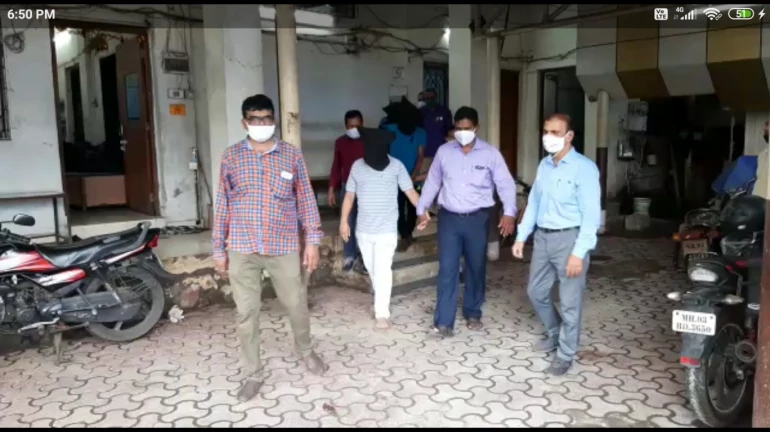 कुख्यात गुंड युसुफ बचकानाच्या तीन हस्तकांना अटक, कर्नाटकमध्ये केली विकासकाची हत्या कुख्यात गुंड युसुफ बचकानाच्या तीन हस्तकांना अटक, कर्नाटकमध्ये केली विकासकाची हत्या