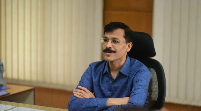 नागपूर महापालिकेचे आयुक्त तुकाराम मुंढे यांची मुंबईत बदली