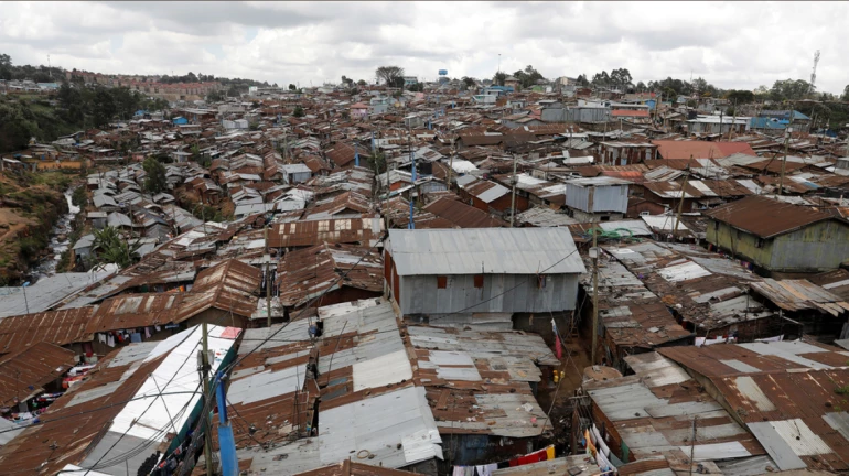 अपात्र ‘धारावी’करांच्या पुनर्वसाचा मार्ग मोकळा अपात्र ‘धारावी’करांच्या पुनर्वसाचा मार्ग मोकळा