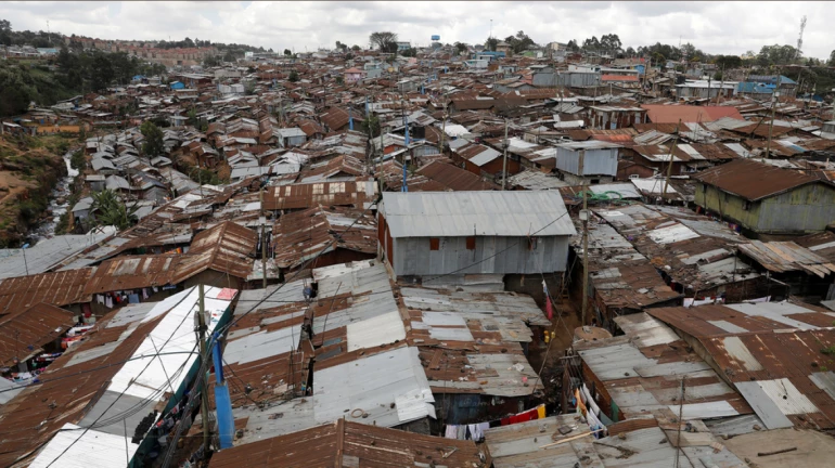 मुंबई - 2000 से 2011 तक झुग्गी झोपड़ी वालो को भी SRA मे मिलेंगे घर मुंबई - 2000 से 2011 तक झुग्गी झोपड़ी वालो को भी SRA मे मिलेंगे घर