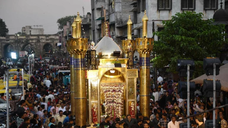मुंबईत मोहरम ताजिया मिरणुकांना सशर्त परवानगी! मुंबईत मोहरम ताजिया मिरणुकांना सशर्त परवानगी!