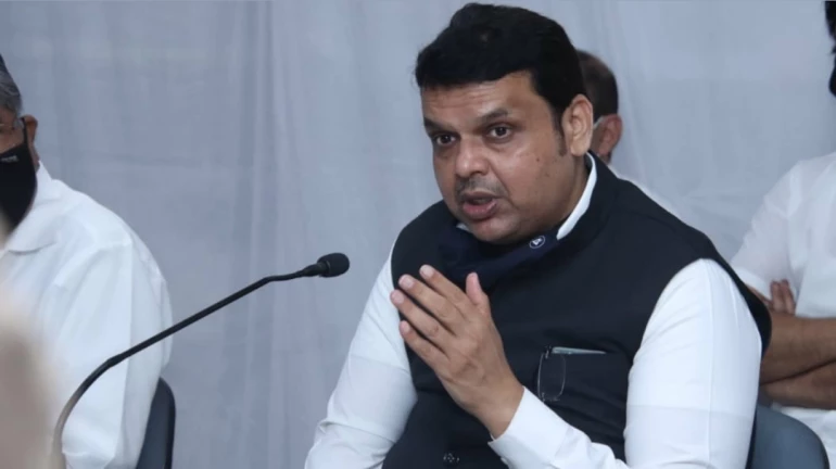 महाराष्ट्रात आत्महत्येचं पर्यटन करताय का? फडणवीसांनी दिलं चौकशीचं खुलं आव्हान महाराष्ट्रात आत्महत्येचं पर्यटन करताय का? फडणवीसांनी दिलं चौकशीचं खुलं आव्हान