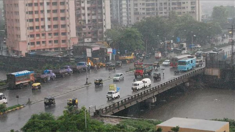 मुंबई में ओशिवारा पुल अब वाहनों के लिए खुला