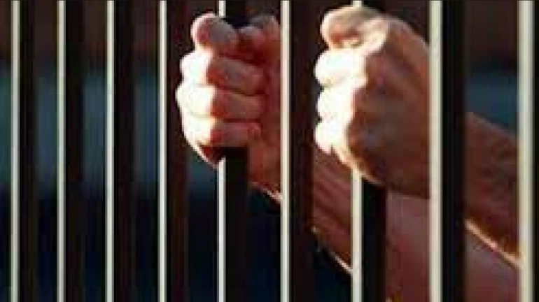 Three Arrested in Andheri for Selling Stolen iPhones; 52 Phones Recovered Three Arrested in Andheri for Selling Stolen iPhones; 52 Phones Recovered