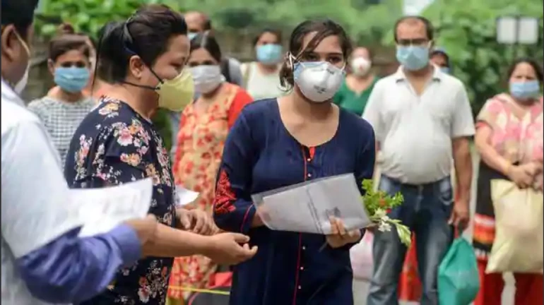 राज्यात उपचार घेणाऱ्या कोरोना रुग्णांच्या संख्येत घट राज्यात उपचार घेणाऱ्या कोरोना रुग्णांच्या संख्येत घट