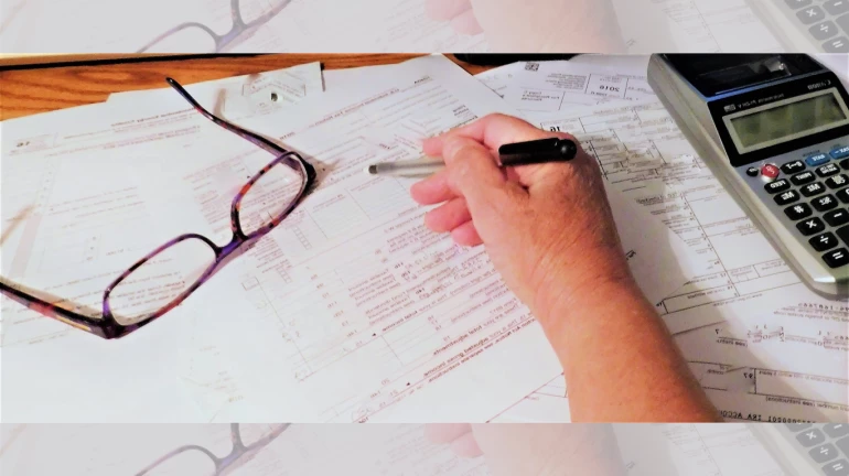 IT dept conducts search operation on syndicate involving businessmen and middlemen from Maharashtra IT dept conducts search operation on syndicate involving businessmen and middlemen from Maharashtra