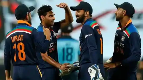 भारताचा इंग्लंडवर दणदणीत विजय