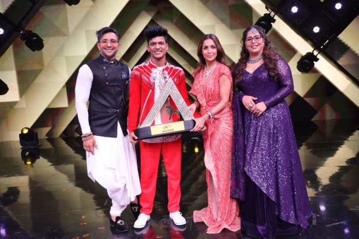 Tiger Pop's trophy moment as winner - pics from the Grand Finale of India's Best Dancer