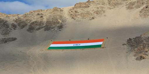 Approx 1400kg Indian flag made of Khadi unveiled on Gandhi Jayanti