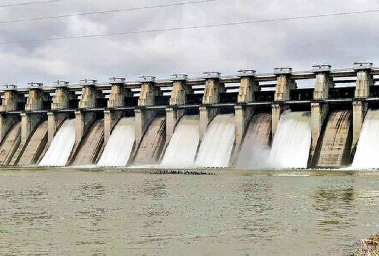 Maharashtra Rains: Govt issues warning as water level in Jaikwadi dam crosses 86%