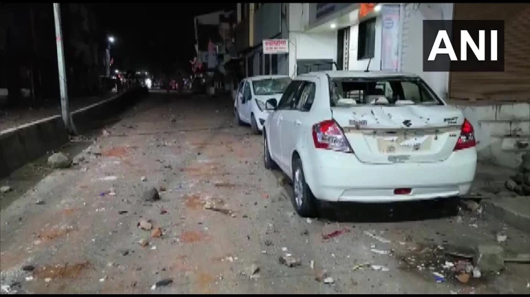 Dy CM Fadnavis on Jalgaon Violence: Some Leaders are Trying to Worsen the Situation Dy CM Fadnavis on Jalgaon Violence: Some Leaders are Trying to Worsen the Situation