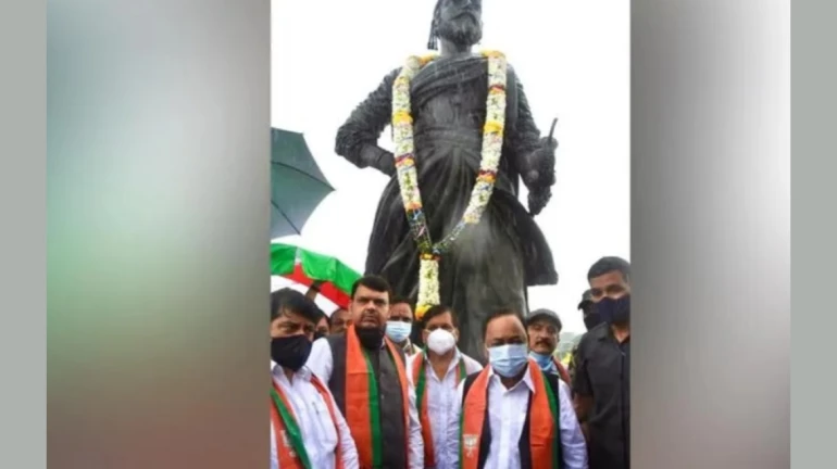 मुंबई: जन आशीर्वाद यात्रा, पुलिस ने दर्ज की और 17 FIR मुंबई: जन आशीर्वाद यात्रा, पुलिस ने दर्ज की और 17 FIR