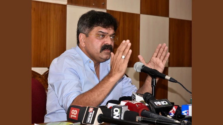 No Need For NOC From Society, It's Increasing Hatred: Jitendra Awhad No Need For NOC From Society, It's Increasing Hatred: Jitendra Awhad