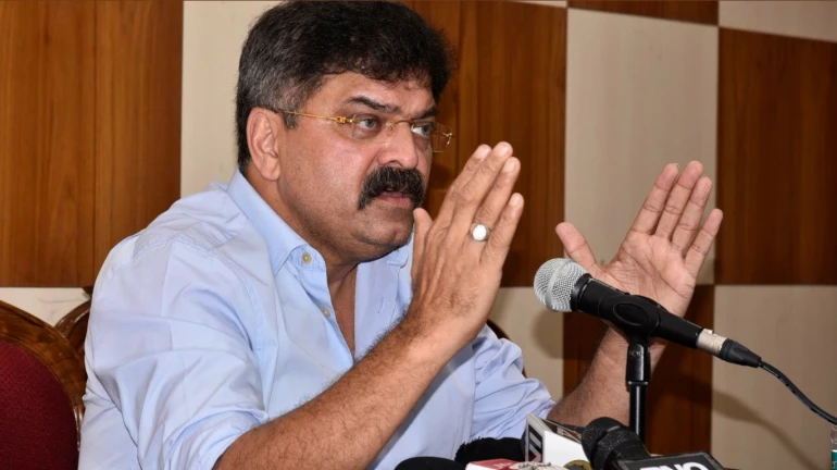 मुंबई-  जितेंद्र आव्हाड़ ने दिया एनसीपी के महासचिव पद से इस्तीफा