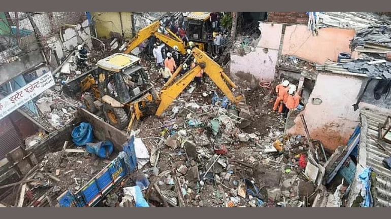 Portion Of Ground Plus Five Storey Building At Kalbadevi Collapses Portion Of Ground Plus Five Storey Building At Kalbadevi Collapses