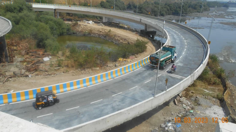 ठाणे-  साकेत से कलवा और नवी मुंबई जाने के लिए पुल का 5 वां लेन खुला