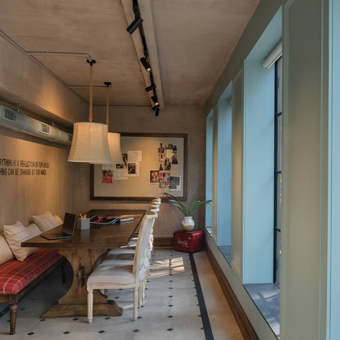 कंगनाच्या ४८ कोटीच्या मालमत्तेवर पालिकेचा हातोडा, पाहा आलिशान ऑफिसचे फोटो