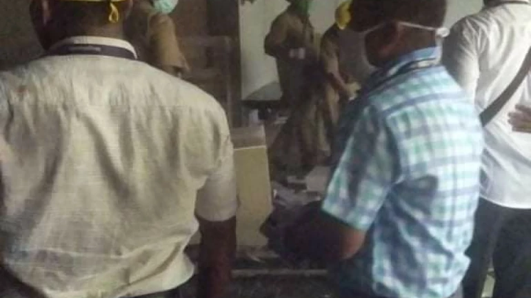 कंगनाच्या कार्यालयावरील कारवाईला हायकोर्टाची स्थगिती कंगनाच्या कार्यालयावरील कारवाईला हायकोर्टाची स्थगिती