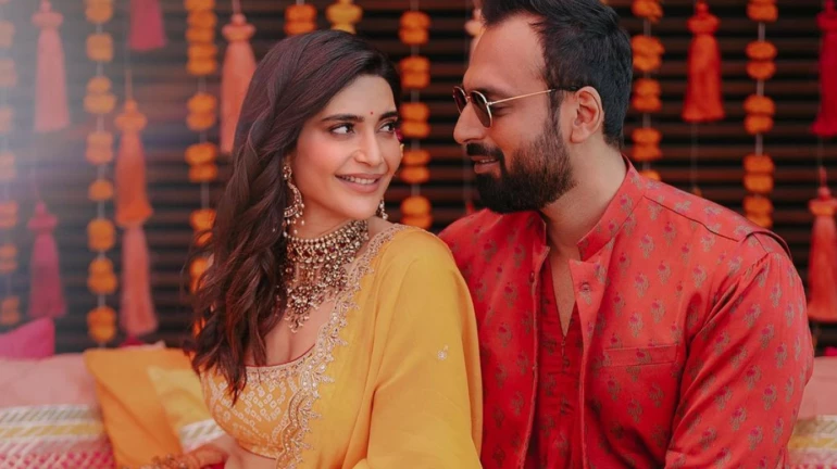 Actor Sameer Kochhar and Karishma Tanna's husband duped of INR 1 cr Actor Sameer Kochhar and Karishma Tanna's husband duped of INR 1 cr
