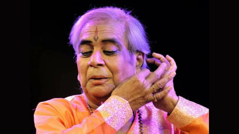 प्रसिद्ध कथ्थक सम्राट पंडीत बिरजू महाराज यांचे निधन प्रसिद्ध कथ्थक सम्राट पंडीत बिरजू महाराज यांचे निधन